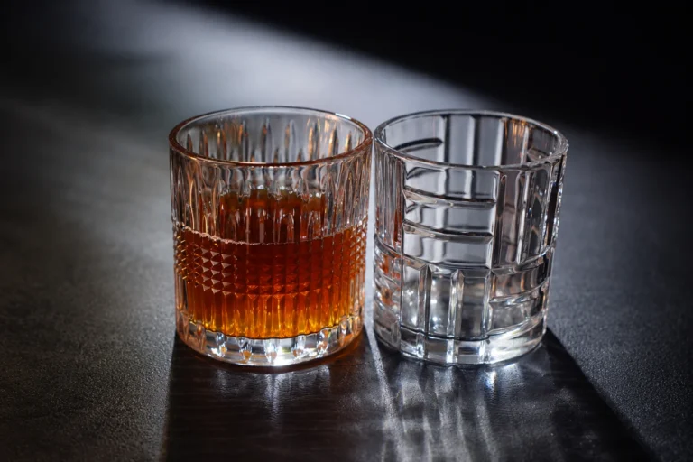 Can I Mix Different Glassware in One Container?