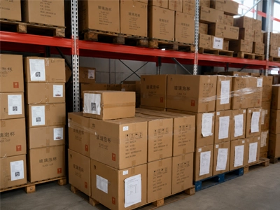 Export cartons for mixed glassware container